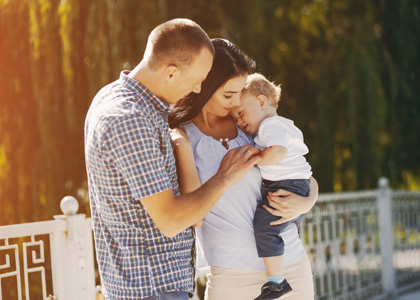 ¿Qué significa adoptar a un niño?